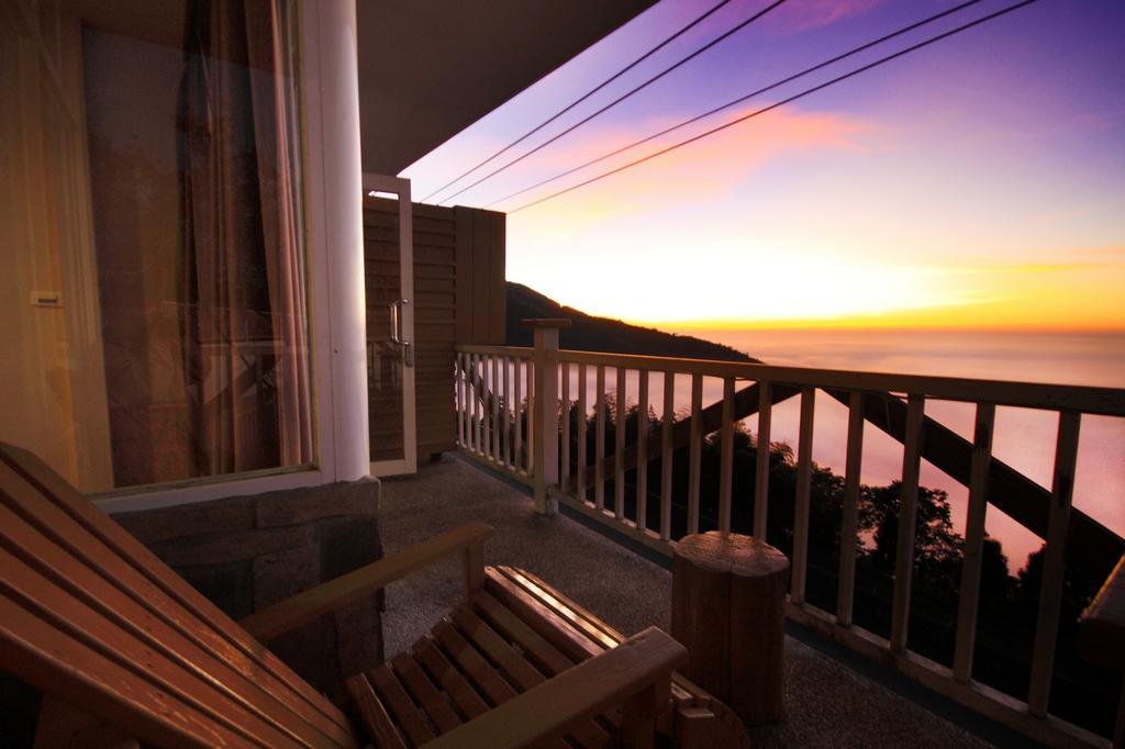 Sky Lounge B&B Zhushan Buitenkant foto