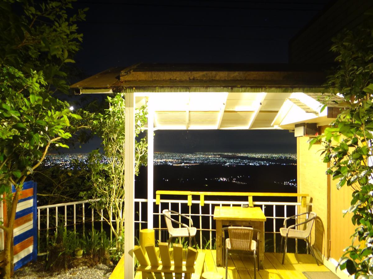 Sky Lounge B&B Zhushan Buitenkant foto